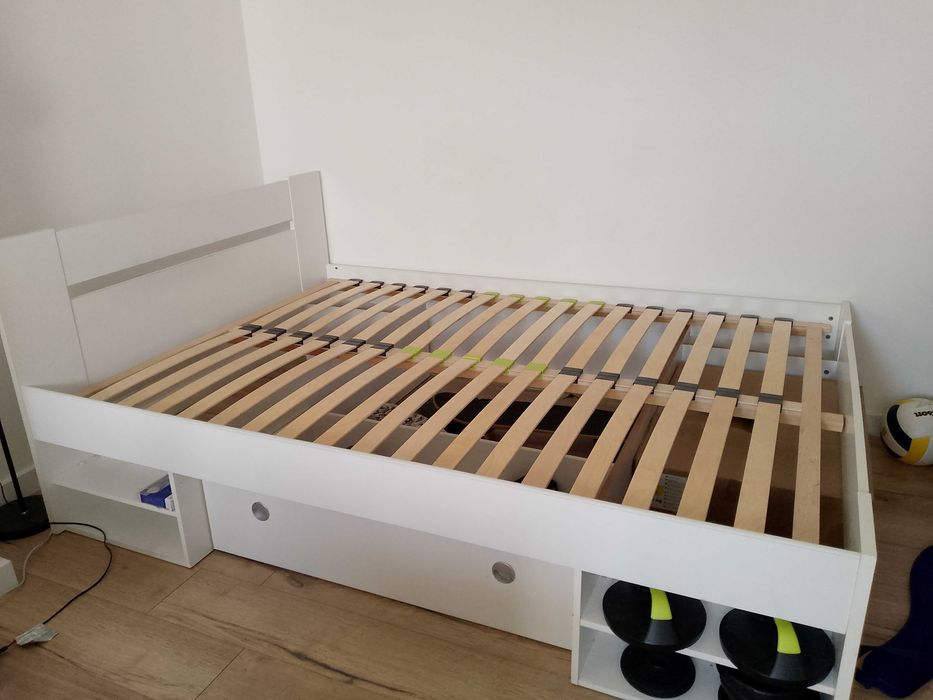 Sprzedam łóżko 140*200 z materacem