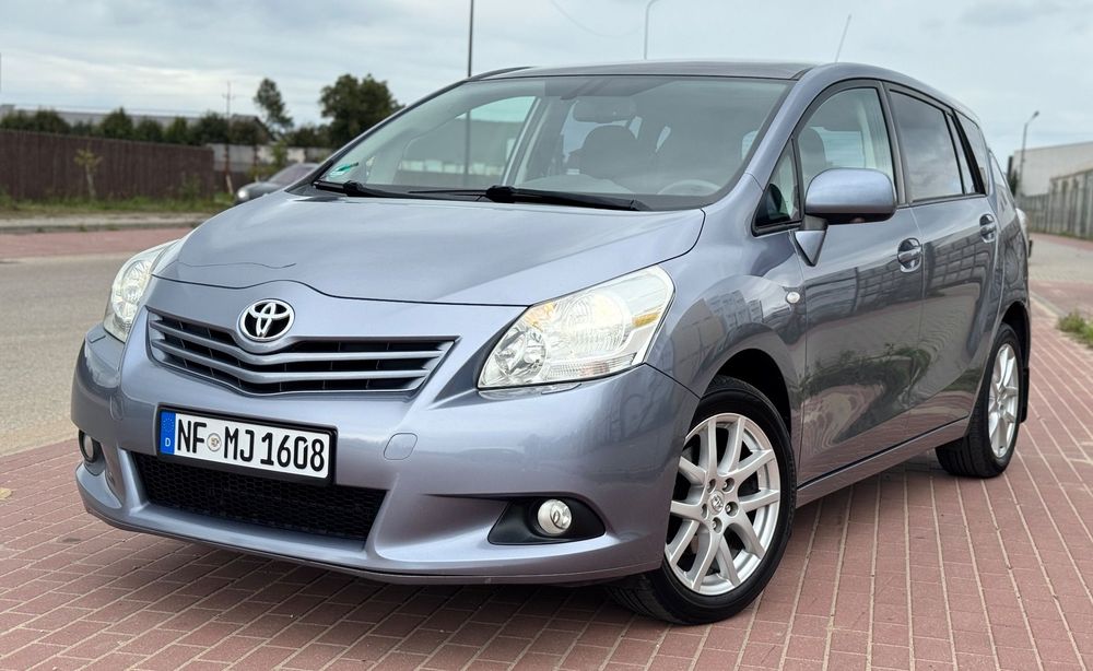 Toyota Verso 1.8 147KM*Benzyna*7Osobowa*PanoramaDach*Kamera*Opłacona*
