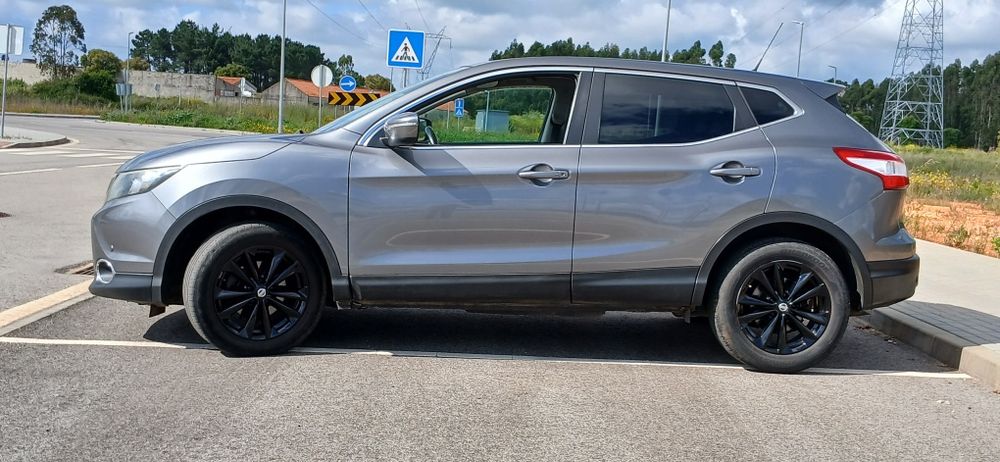 Nissan Qashqai tecka conecta