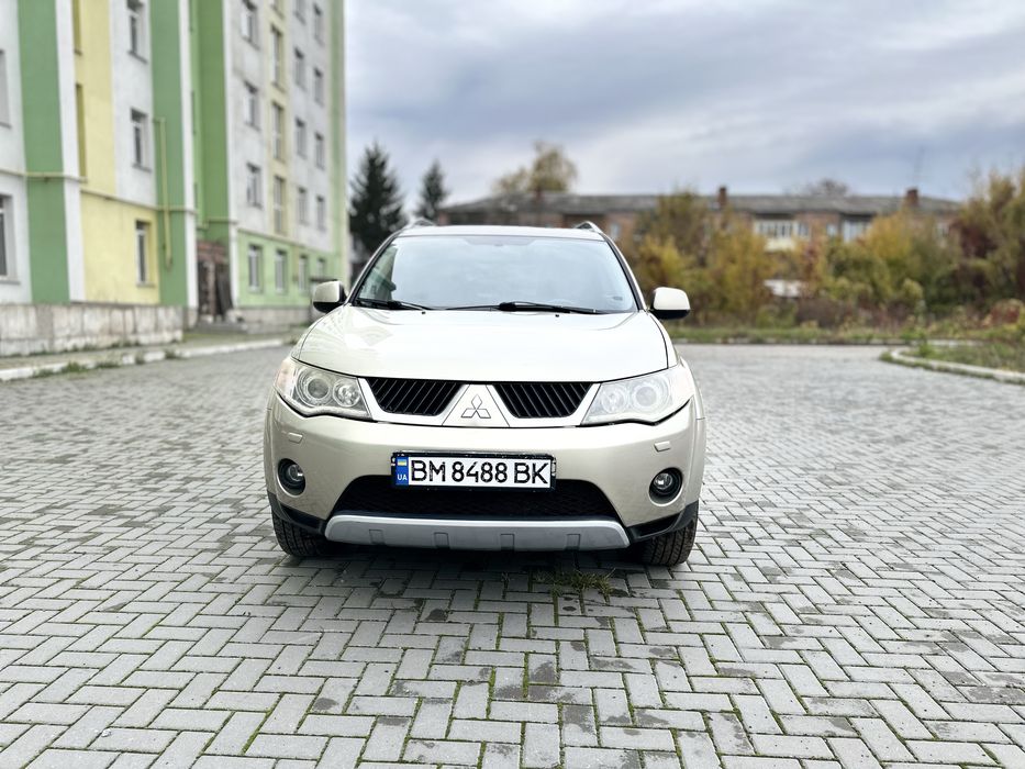 Продам Mitsubishi Outlander XL