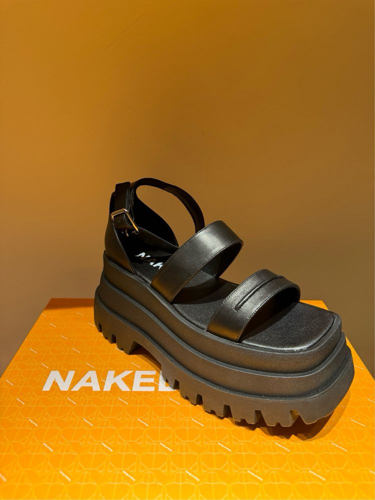 Босоножки, сандали на платформе Naked Wolfe 35-40