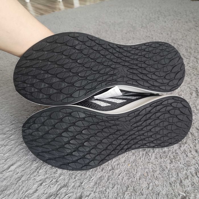 Buty sportowe Adidas sense bounce
