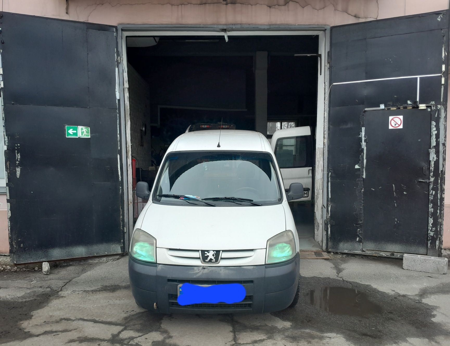 Грузоперевозки малотоннажные, малогабаритные грузовое такси Киев 500кг