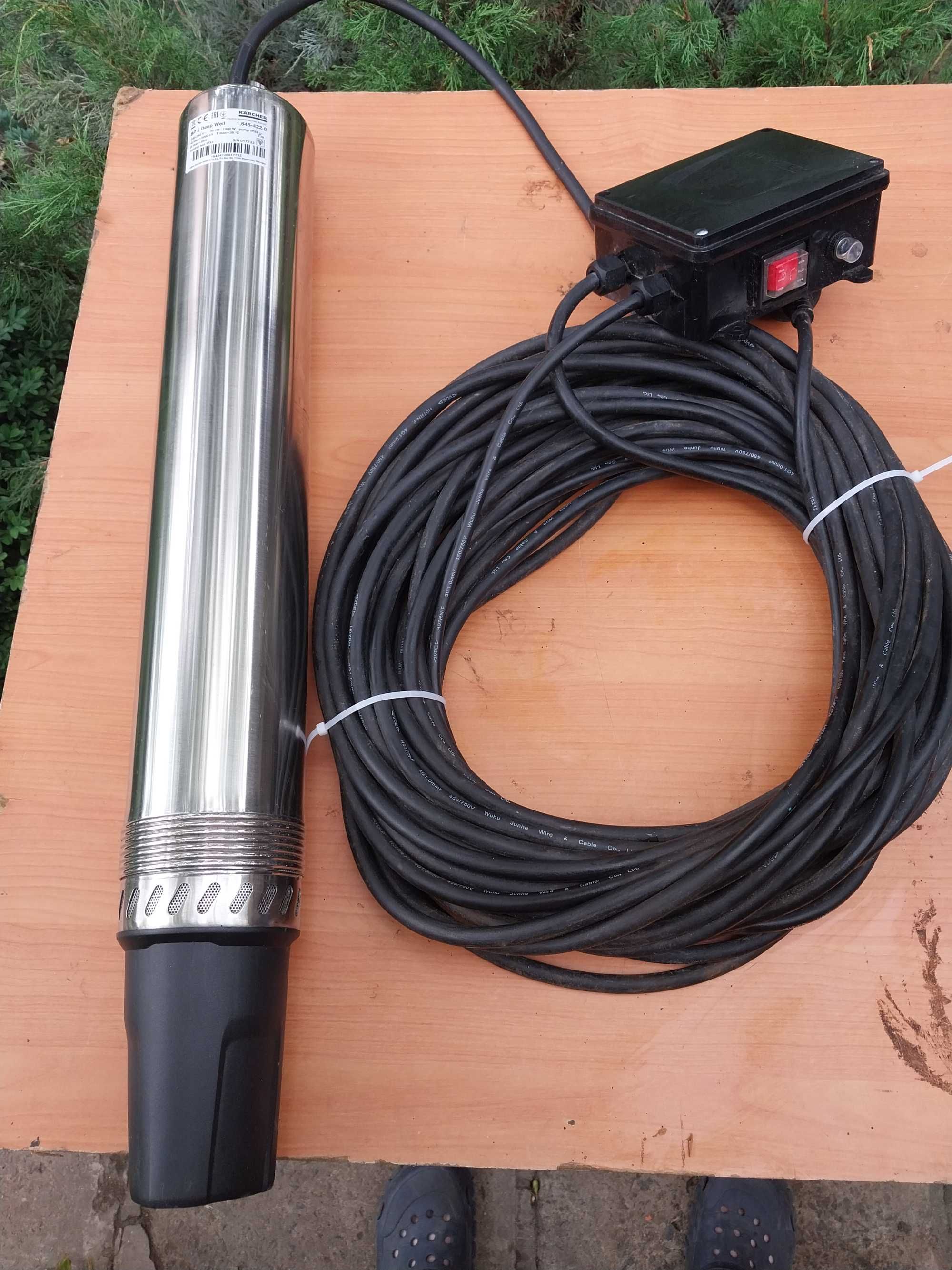 Насос глибинний, скважинний, погружний, напірни Karcher ВР 6 Deep Well