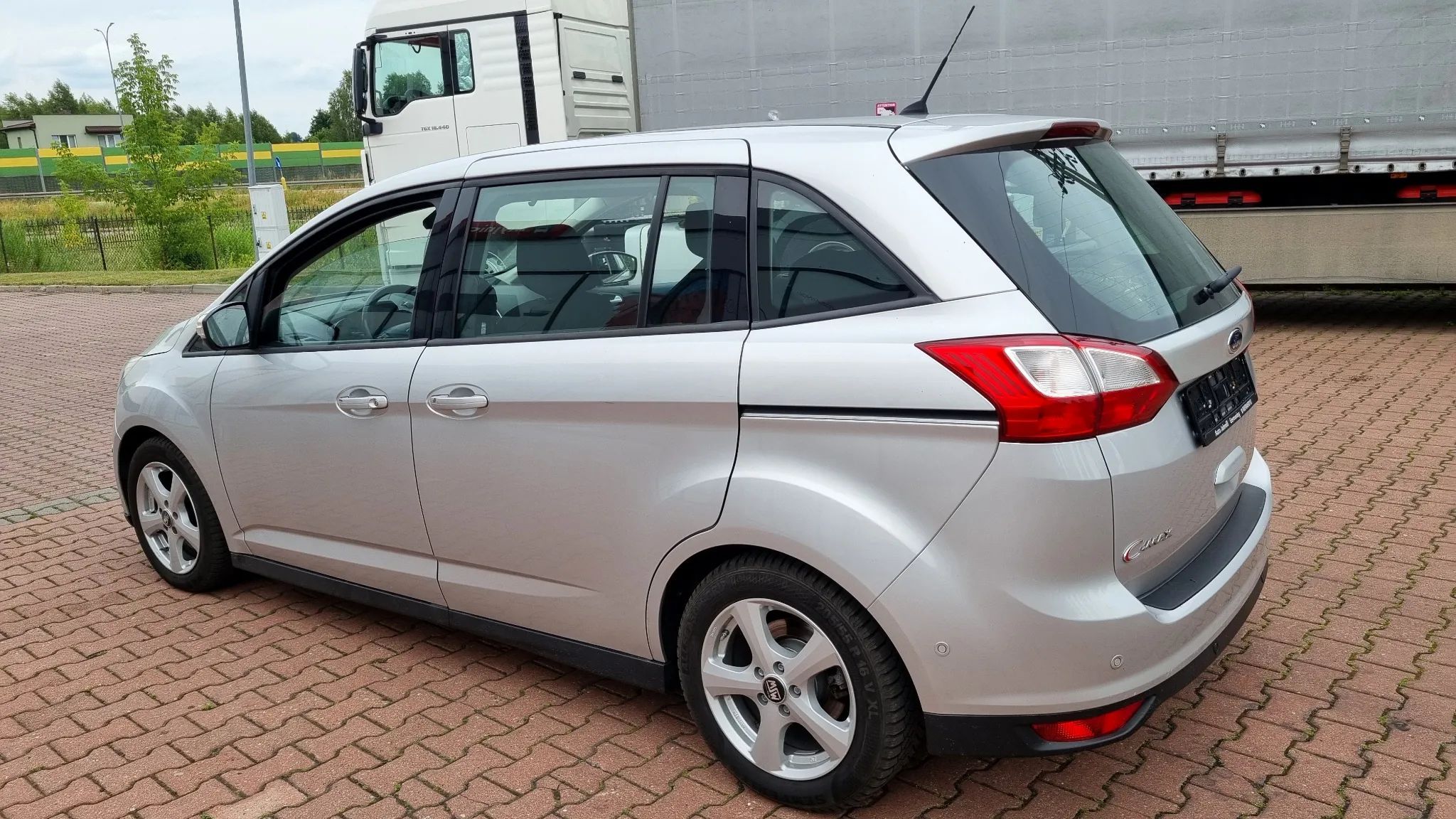 Ford Grand C-MAX 2,0 TDCi 150 KM*CITY STOP*Grzana Kierownica*2xCzujniki*2xKoła*FV 23 %