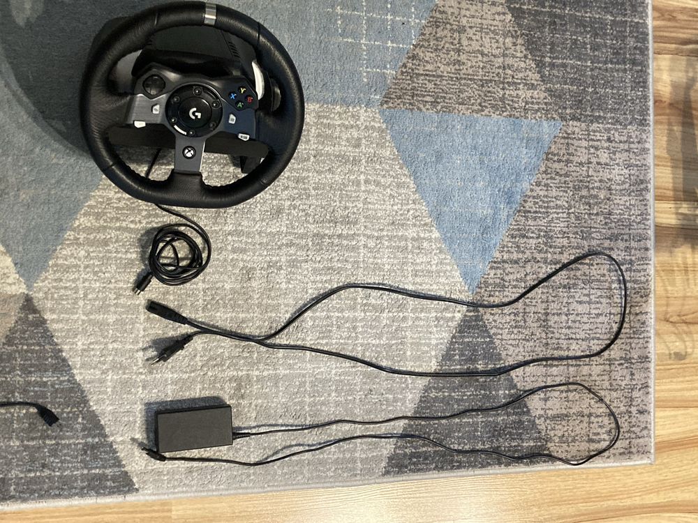 Kierownica Logitech g920 + pedały [logitech,fanatec,moza]