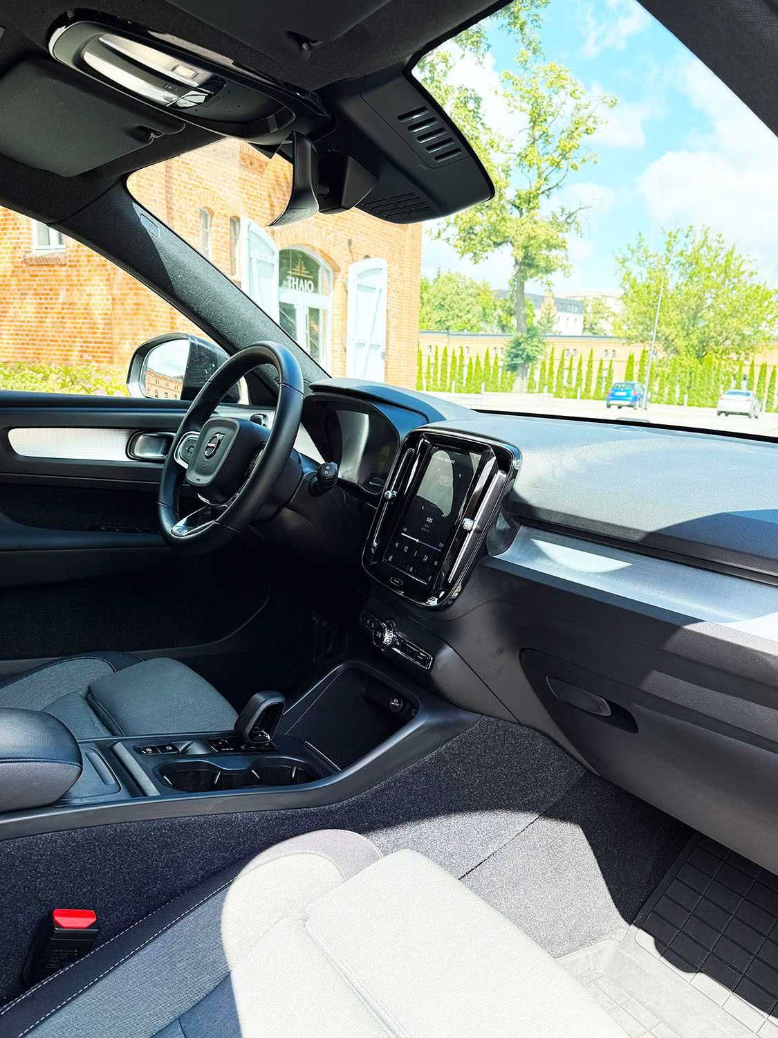 Volvo XC40 B3 Core Plus 163 KM Mild Hybrid | 2022 / Model 2023