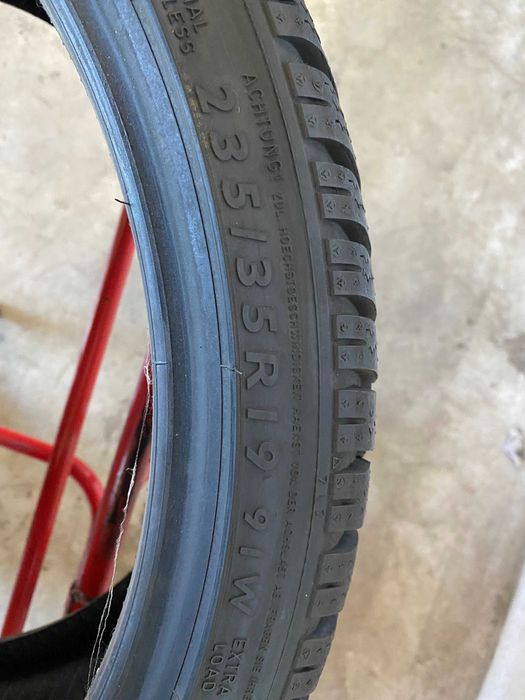 Sprzedam opony Dunlop SP Winter Sport 3D – 235/35 R19 91W – zimowe
