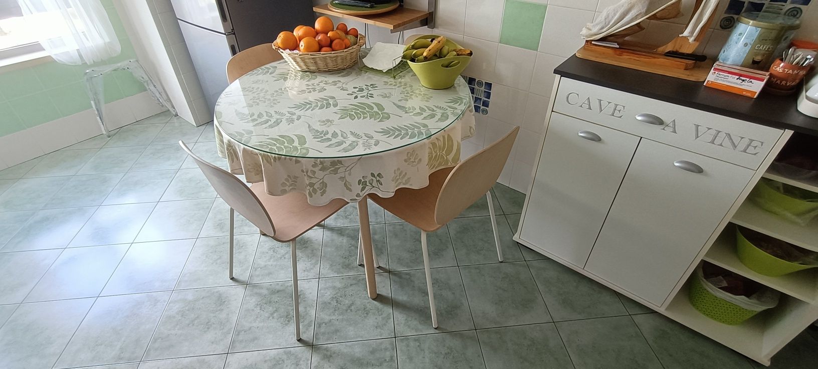 Conjunto de cadeiras IKEA em bétula