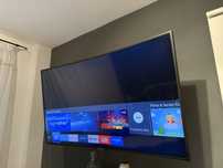 Telewizor Samsung 55’ (zakrzywiony ekran)