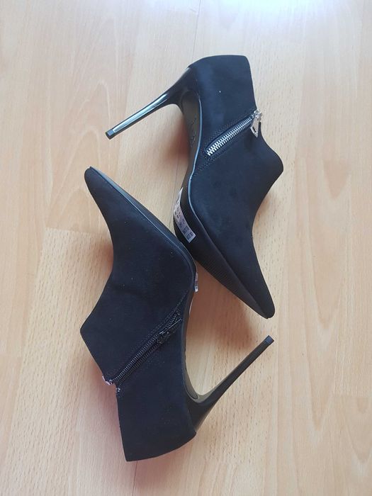 Nowe buty na obcasie firmy New Look rozmian 40, Vegan Made.