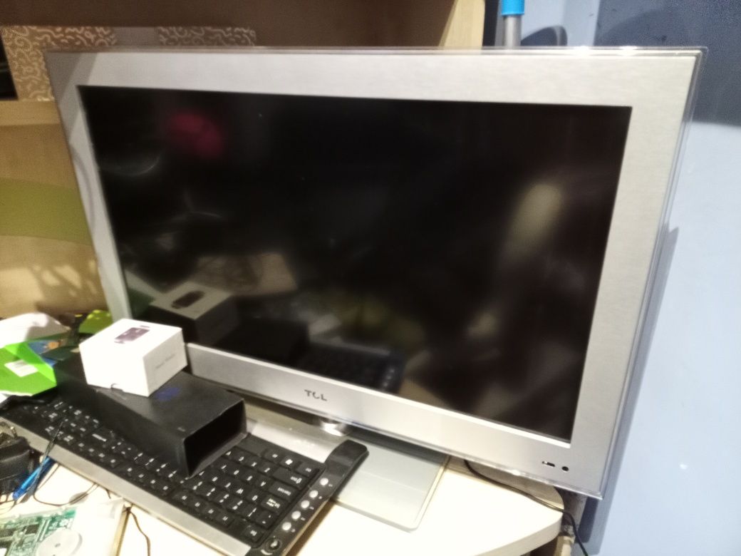 Telewizor tcl 26 cali stal bardzo dobry Wrocław.