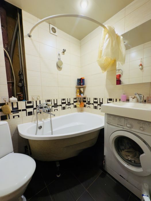 Продаж! Центр! 2-кімнатна квартира! Індивідуальне опалення!