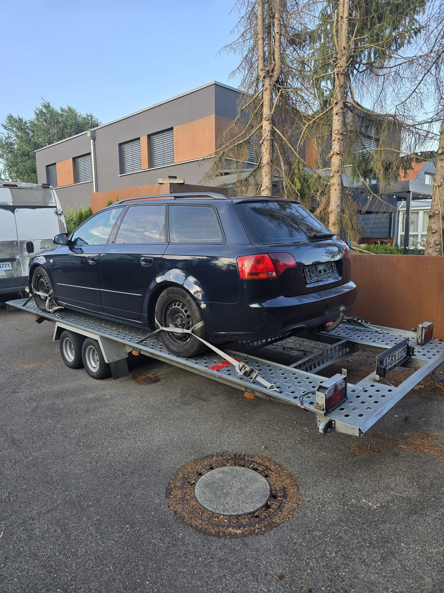 Audi A4 B7 2.0 TDI BPW przód zderzak DTM maska lampy błotnik części