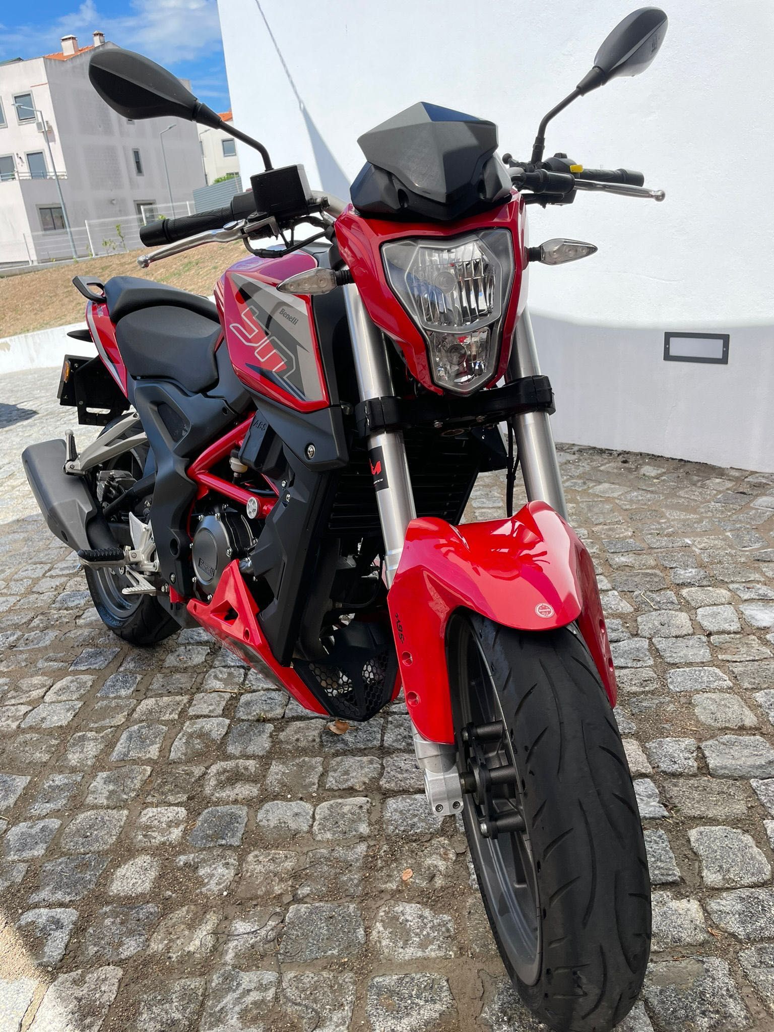 Mota Benelli como nova