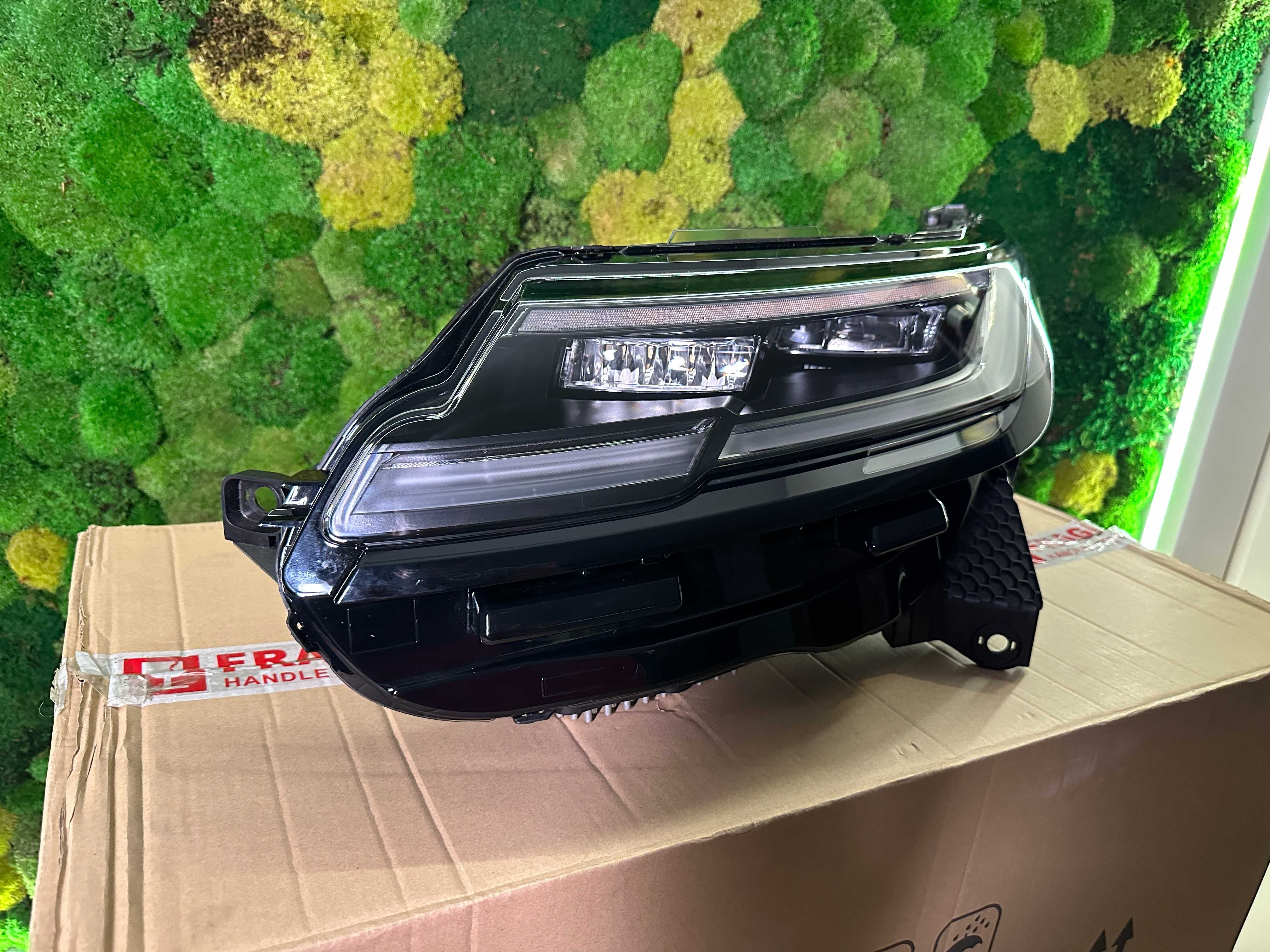 Продам фару Land Rover Range Rover Velar 2023–2025 Європа 23MY MID