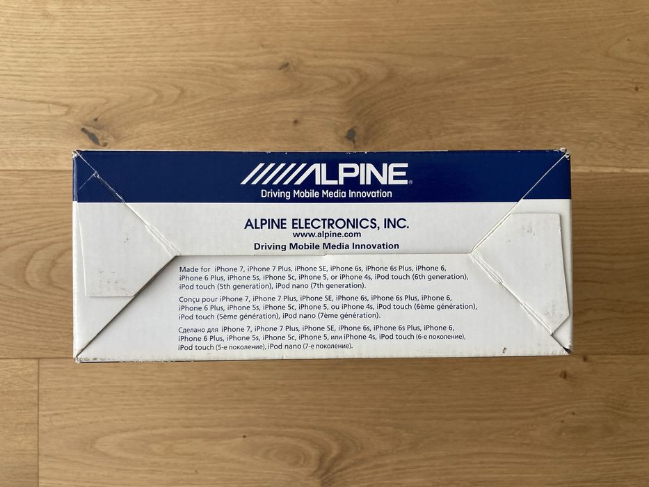 Rádio 1DIN Alpine UTE200BT igual a novo