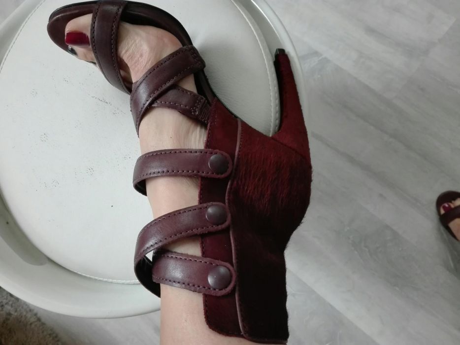 Buty szpilki 39 Schutz wesele sylwester okazja promocja futro paski
