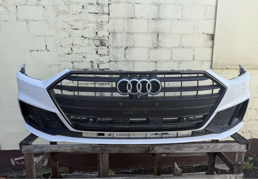 Передній передний бампер Audi A7 4k8 s line
