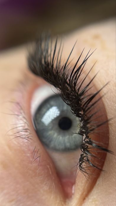 Нарощування вій/ламінування/брови