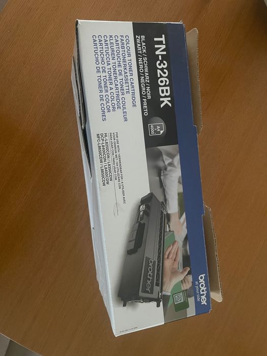 Toner do drukarki Tn 326bk oryginalny