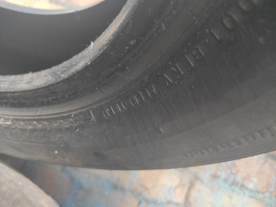 Зимові колеса, бріджстоун та нексен 235/60/R18