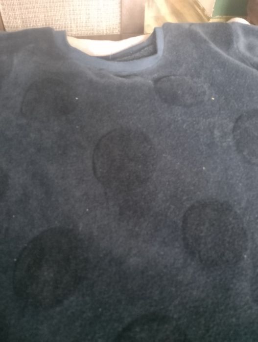 Sweter w serduszka i kółka