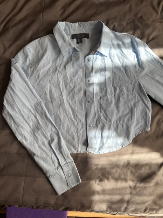 Рубашка вкорочена s/xs ніжно блакитна стан нової