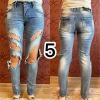 Розпродаж жіночих джинсів