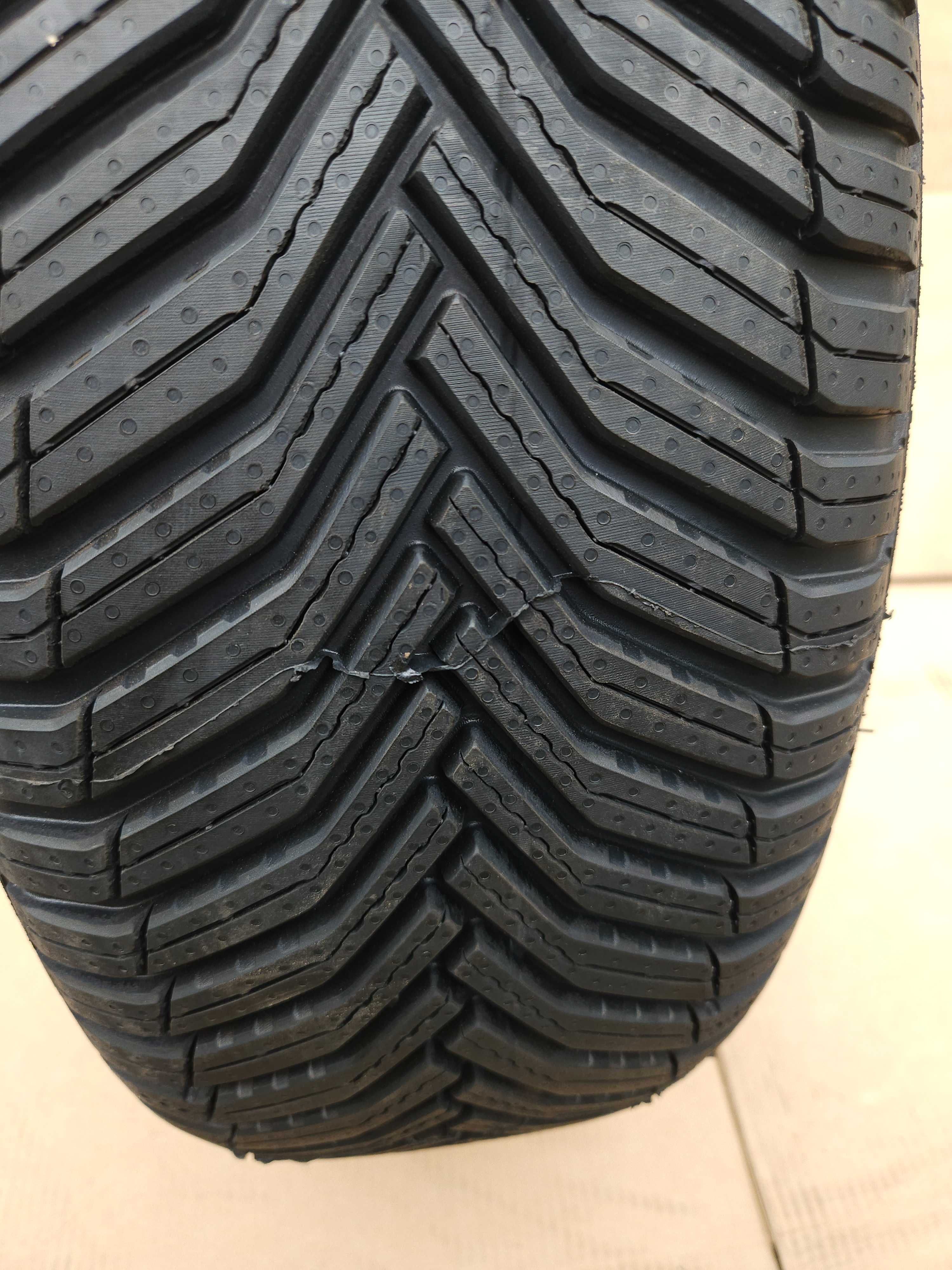 215/60R17 michelin crossclimate 2