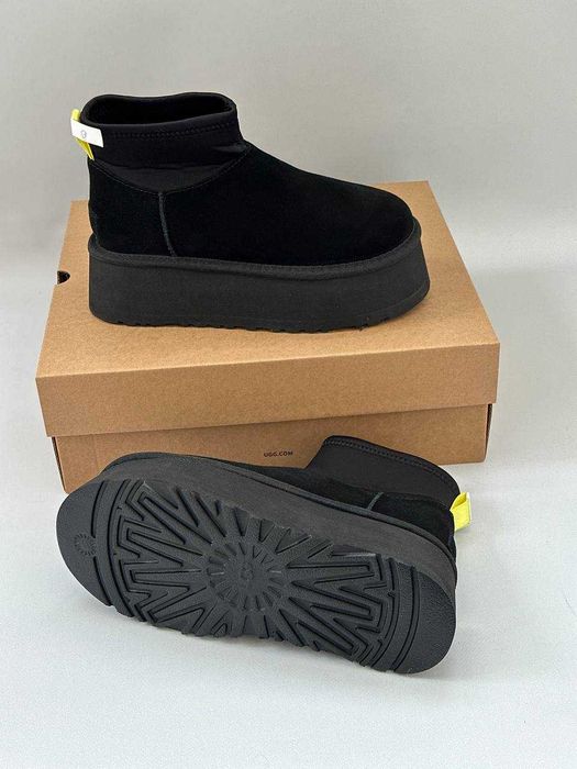 Крутезні уггі UGG Premium Classic Mini Dipper 2026 чорні міні діпер
