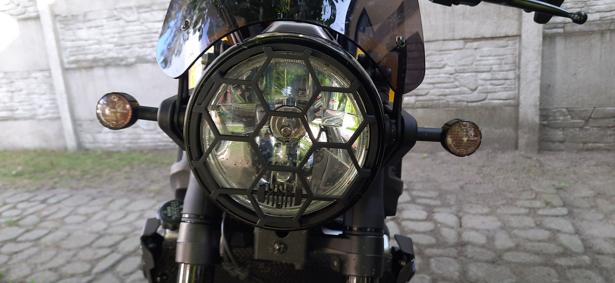 Yamaha XSR 700 3D druk - osłona lampy