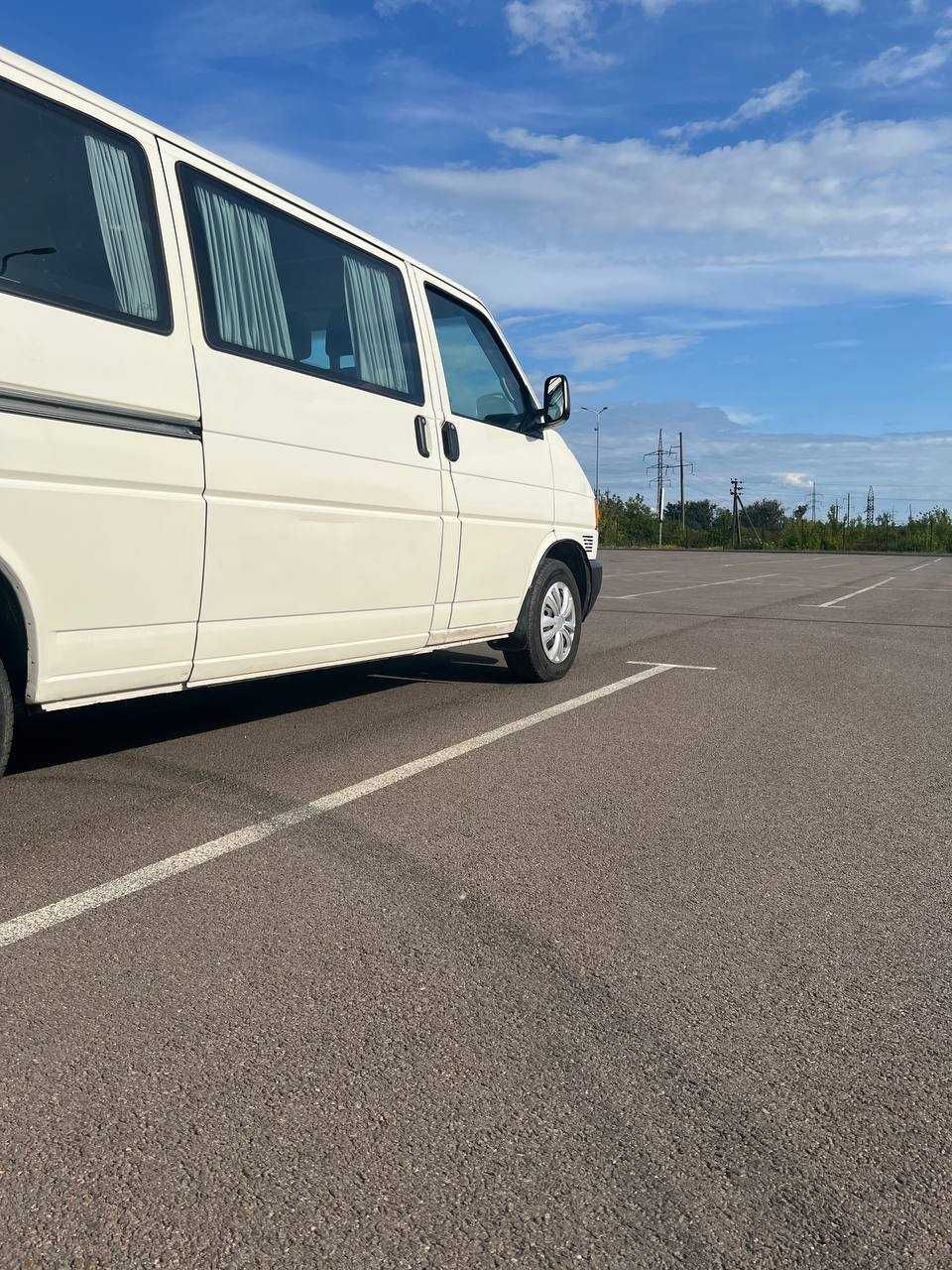 Volkswagen transporter t4 (2.5, 75 квт)