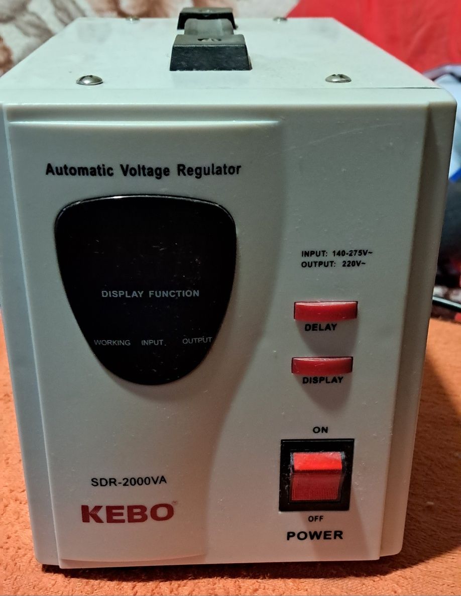 Стабилизатор напряжения Kebo SDR-2000VA