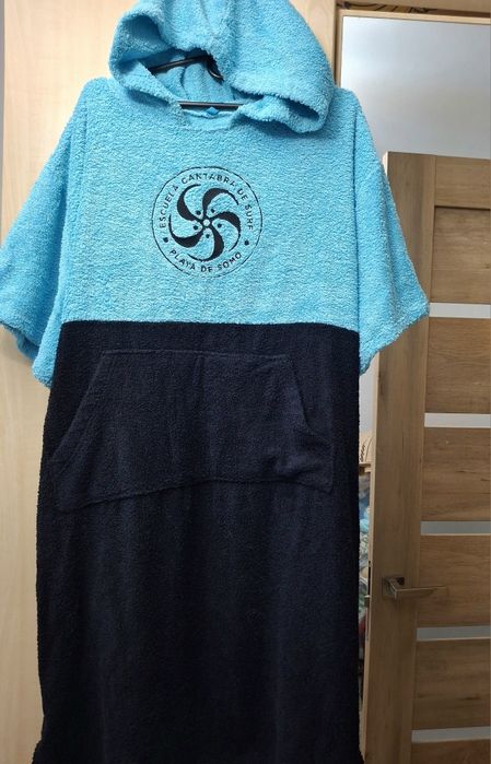 Пончо з махрової ,мягкої тканини,оверсайз,унісекс 
Оверсайз ,унісекс