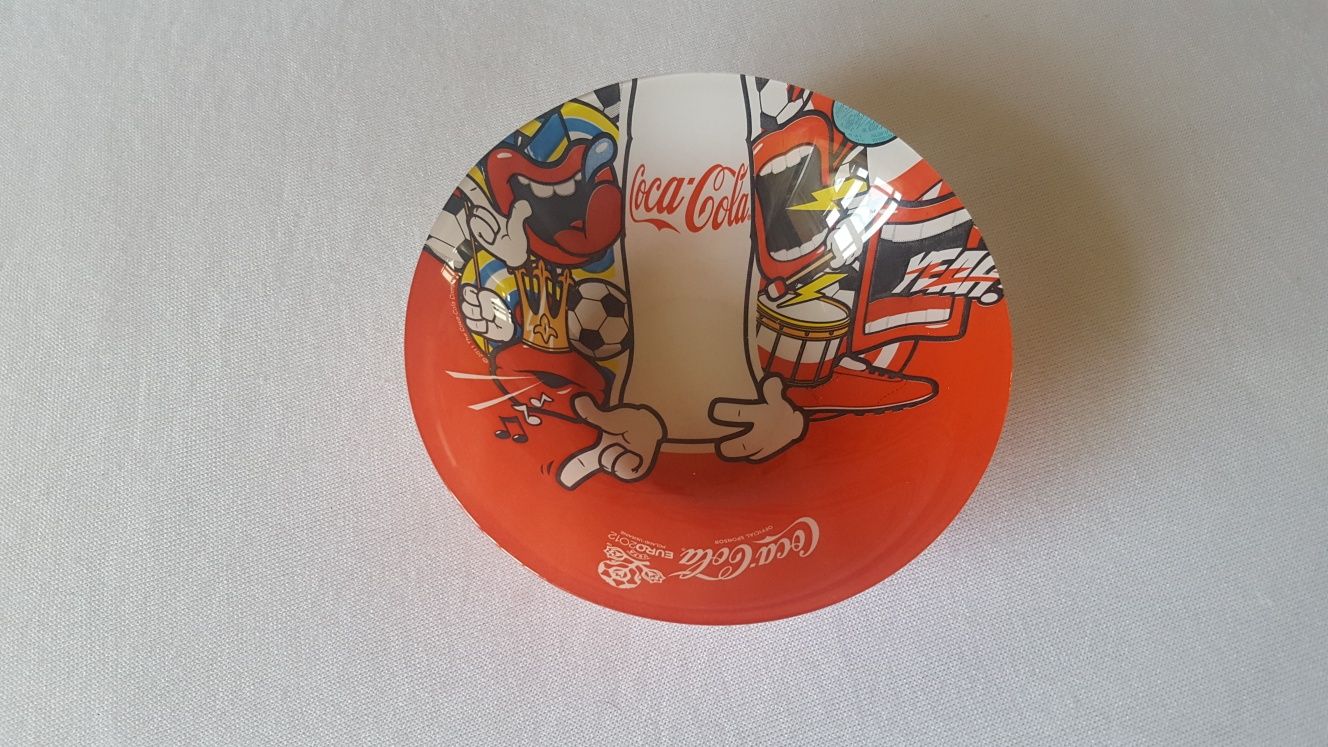 Taças da colecção da coca-cola. O preço é pelo par de taças.