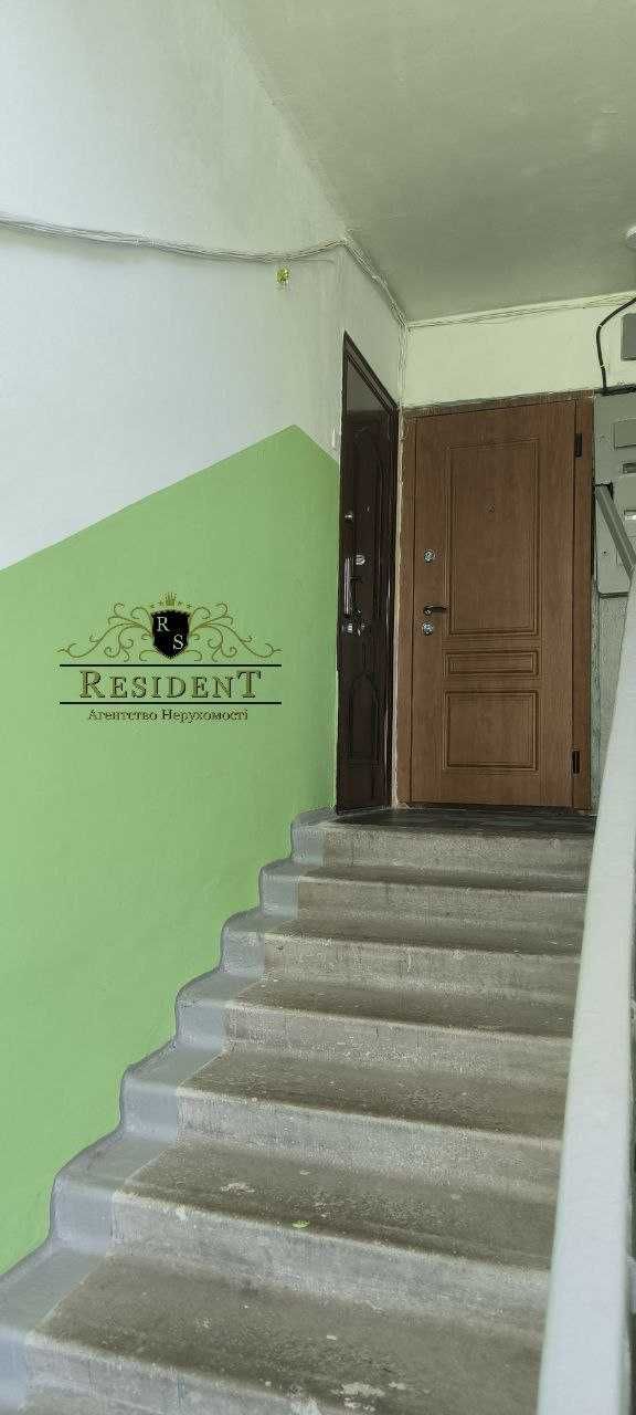 Продам 1 к квартиру у Індустріальному районі