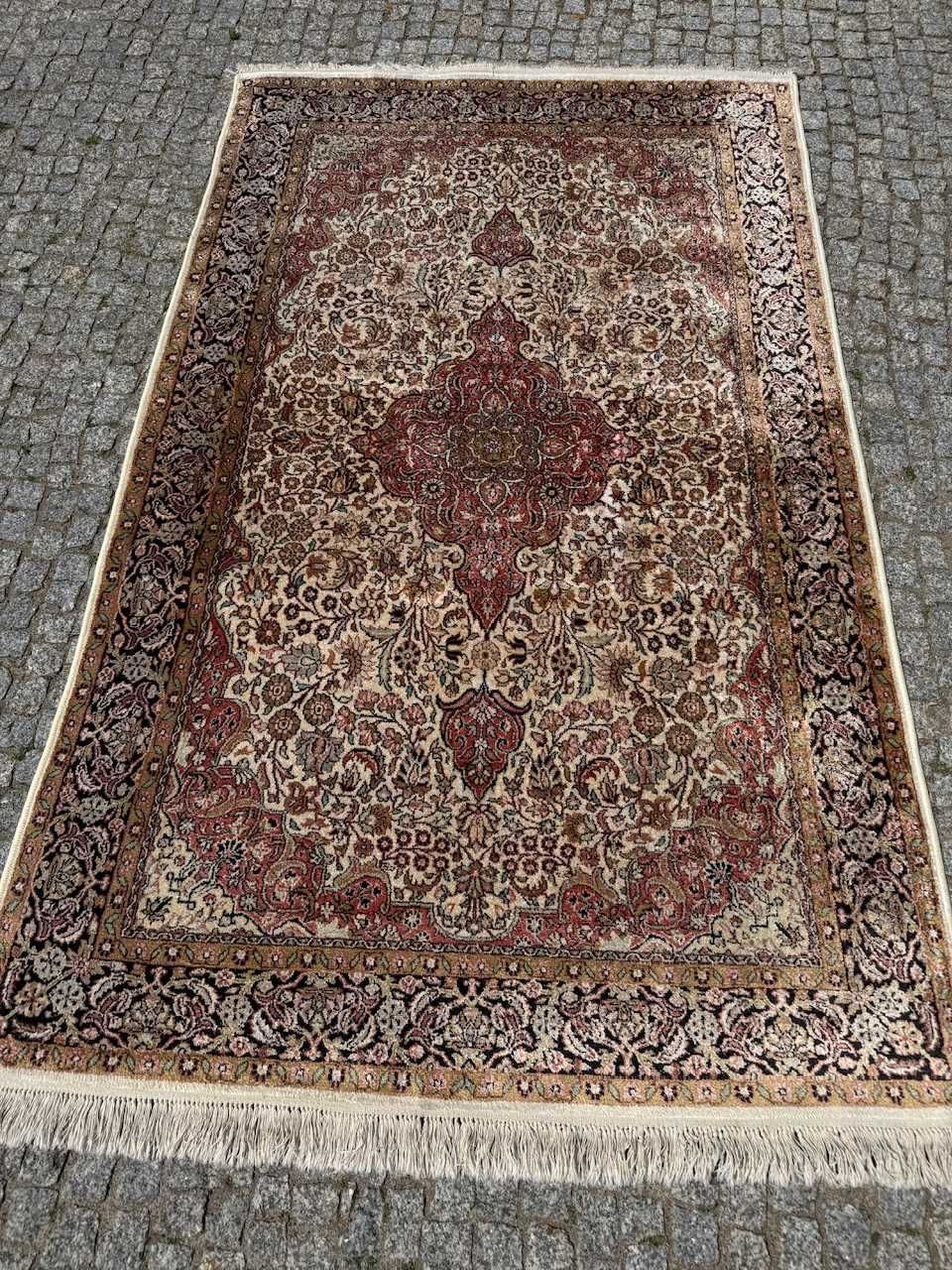 Jedwabny r.tkany dywan perski GHOUM / GHOM 235x140 galeria 15 tyś