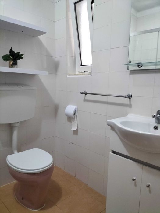 Arrenda-se Apartamento T2 - Fundão