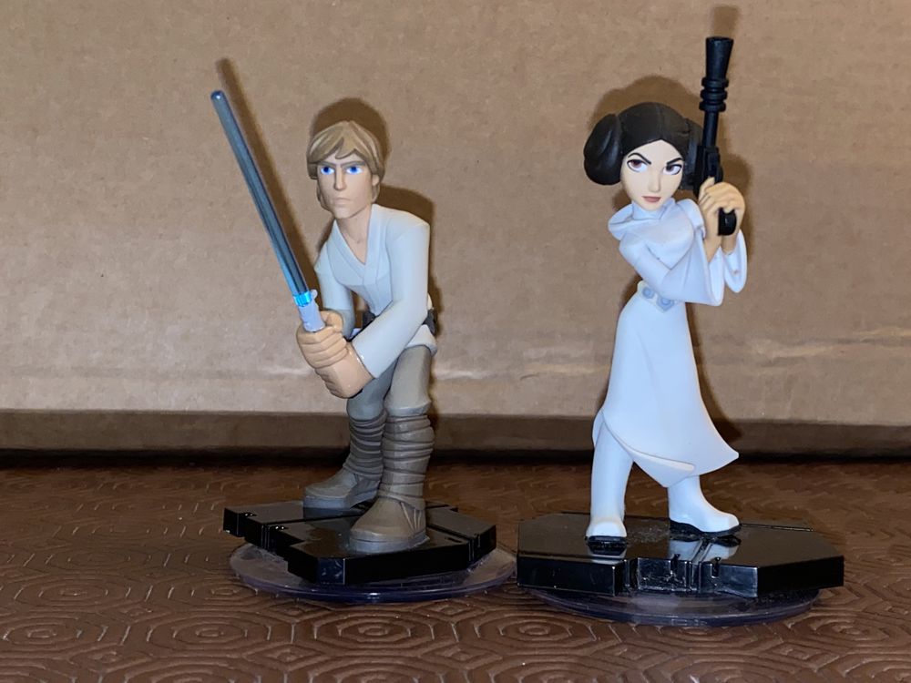 Luke Skywalker, Leia, Rey e Finn