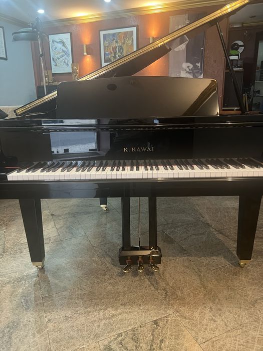 Piano cauda marca kawai como novo