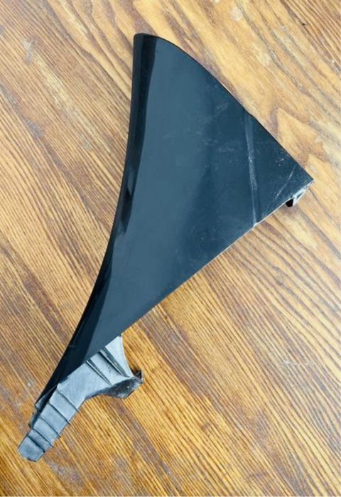 трикутник декоративний чорний 2 штуки пара Добло