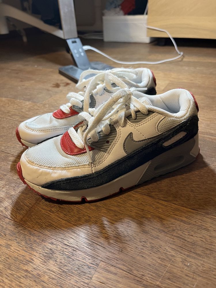 Nike AIR MAX 90 buty chłopięce rozmiar 35, oryginalne