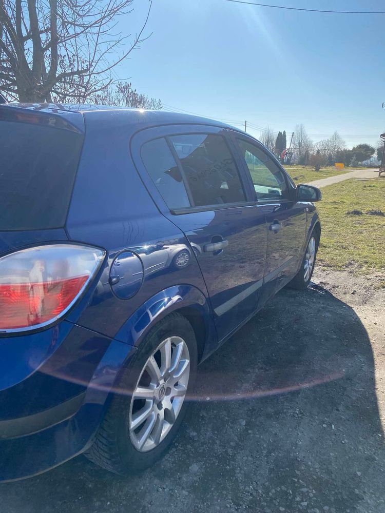Sprzedam Opel Astra H 1.9cdti 2006r.