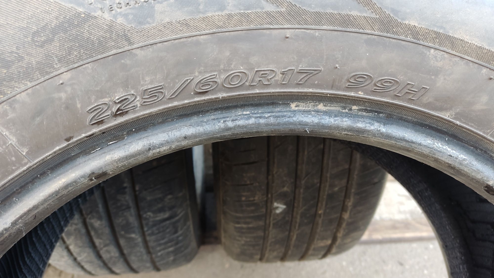 Opony letnie Hankook 225/60-17.  7mm