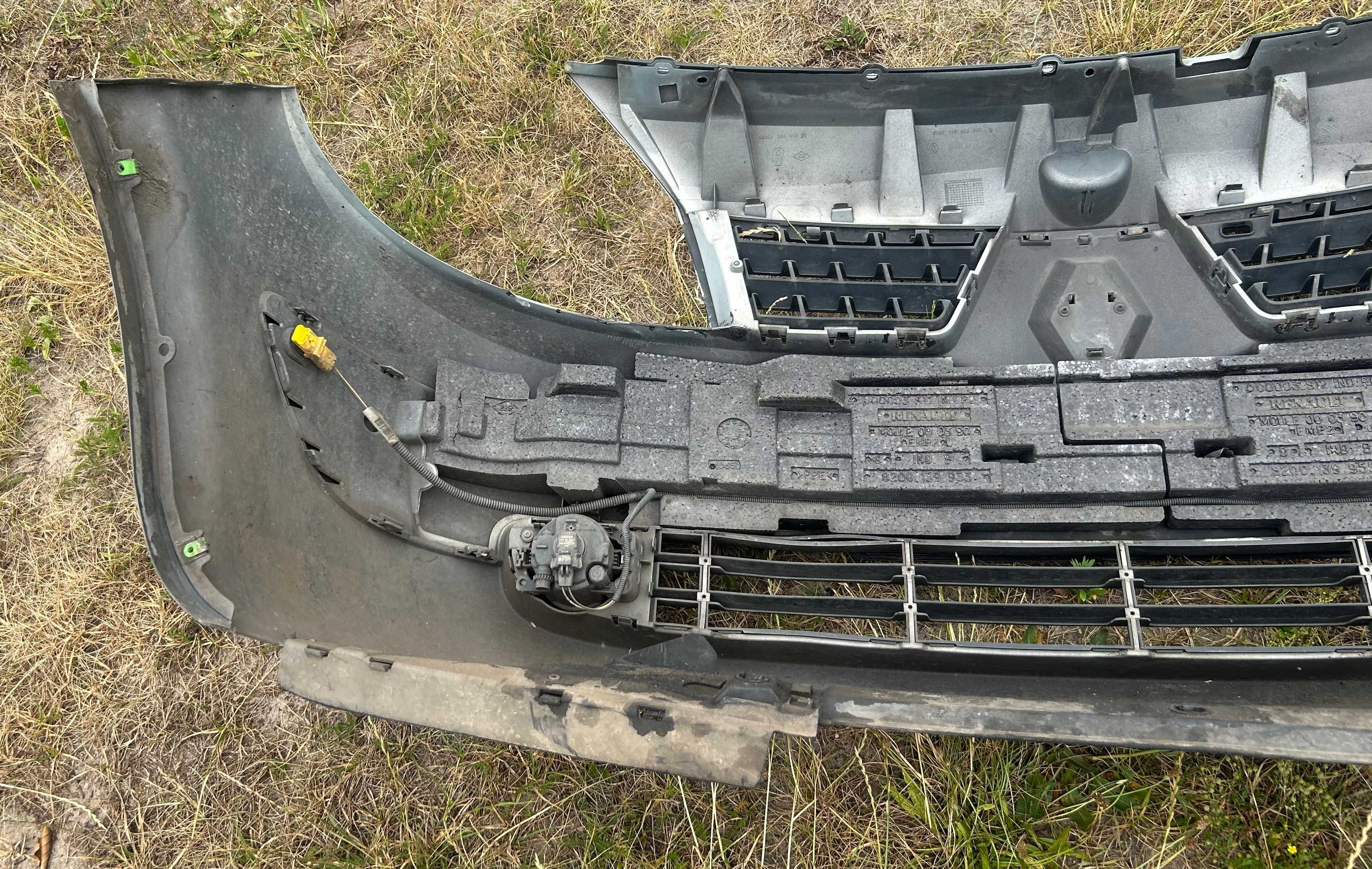 Zderzak przedni Renault Scenic 2 NV632 Przedlift 03-06