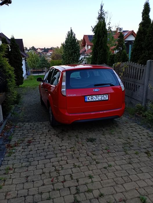 ford focus 1,6 benzyna kombi