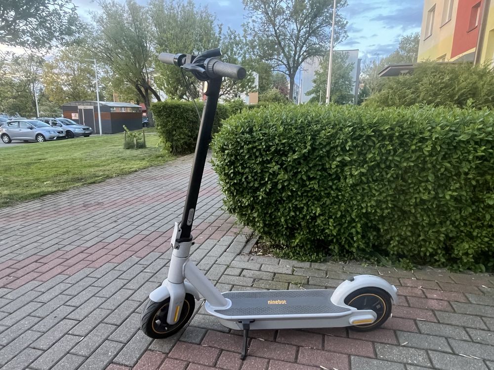 Hulajnoga Segway Ninebot G30LE
