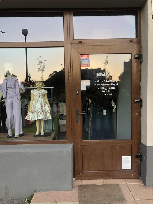 Wynajem lokal usługowo-handlowy 57m2 Ostrowiec Świętkorzyski