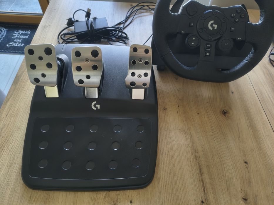 Kierownica Logitech g923 PS5/PC